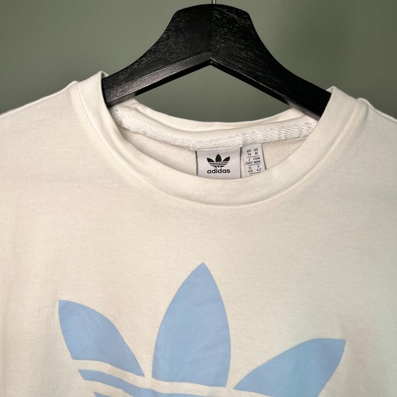 Adidas Women's Logo Graphic T-Shirt- Medium - Picture 4 of 4